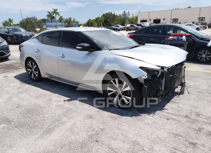 2017 Nissan MAXIMA photo