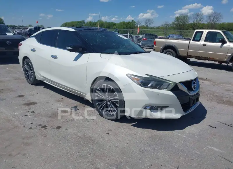 2017 Nissan MAXIMA photo