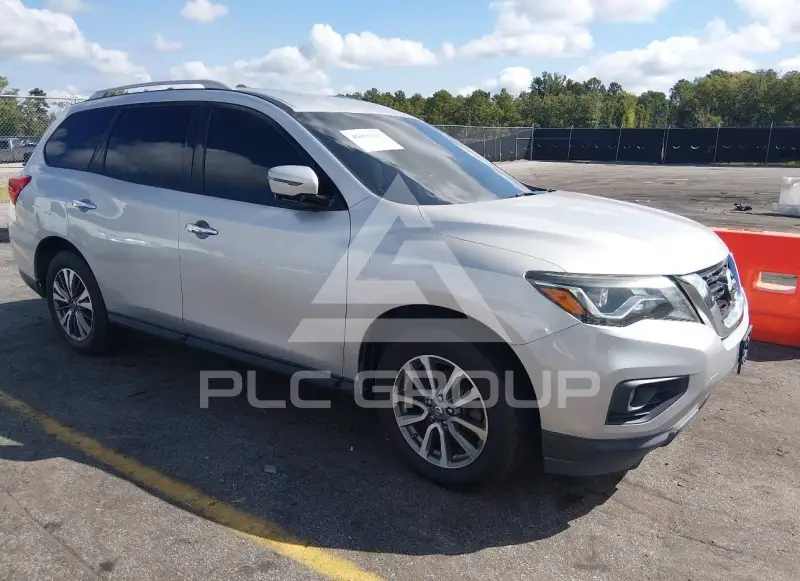 2017 Nissan PATHFINDER photo