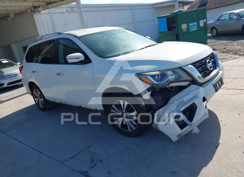 2017 Nissan PATHFINDER photo