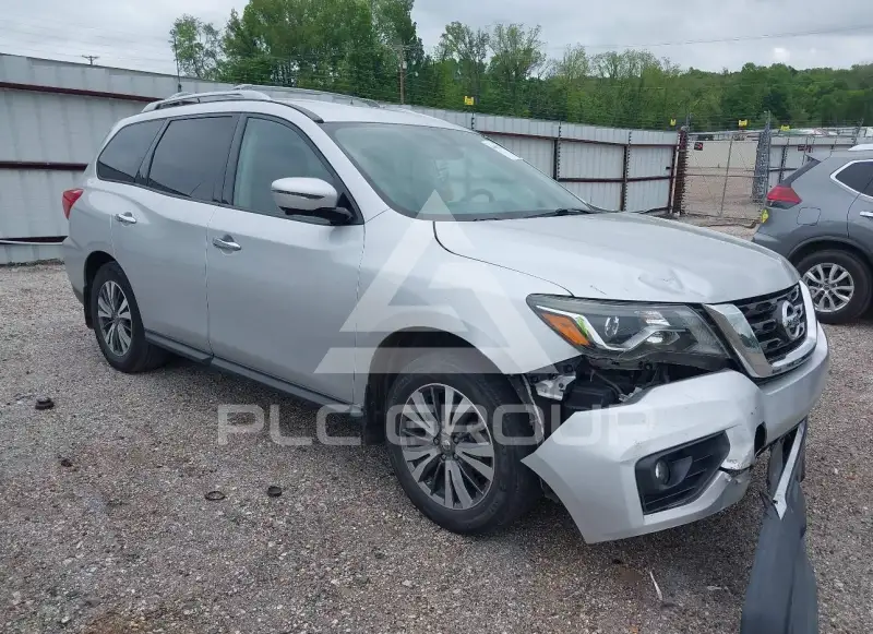 2017 Nissan PATHFINDER фото