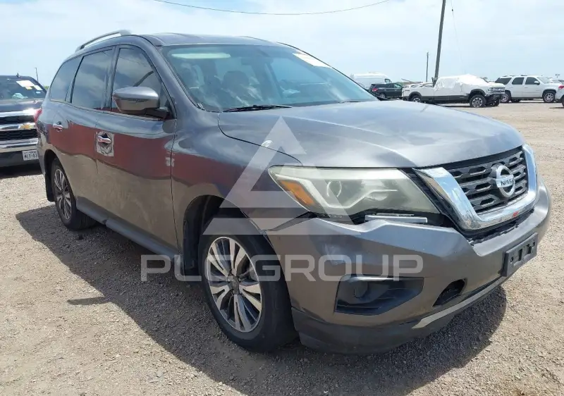 2017 Nissan PATHFINDER photo