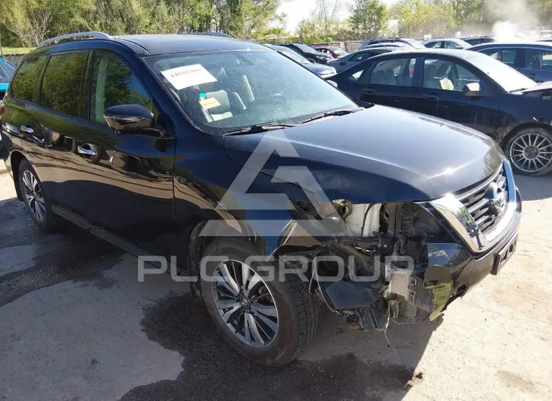 2017 Nissan PATHFINDER photo