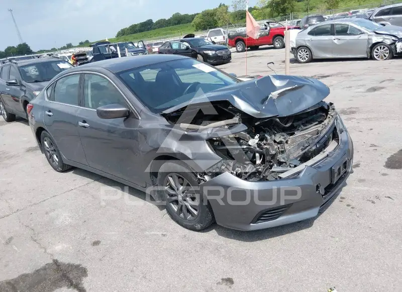 2017 Nissan ALTIMA photo