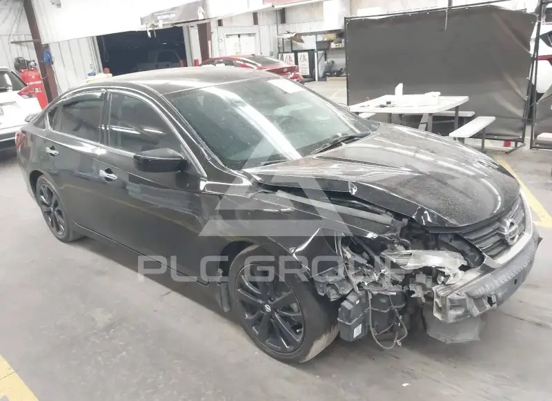 2017 Nissan ALTIMA photo