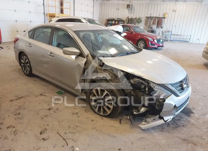 2017 Nissan ALTIMA photo