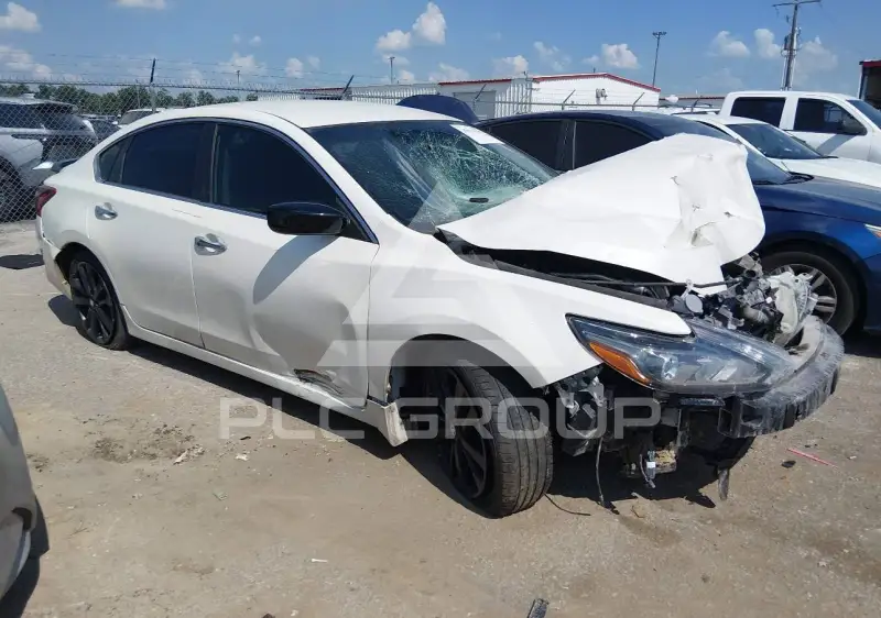 2017 Nissan ALTIMA фото
