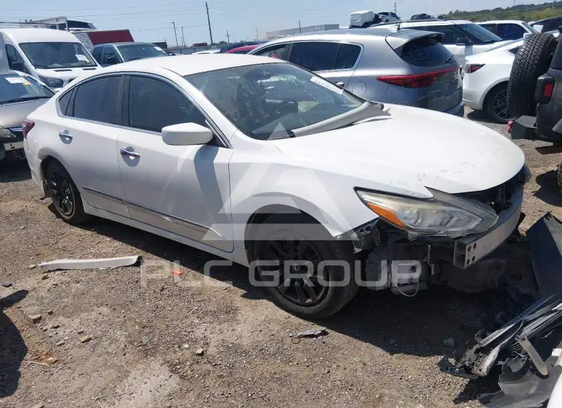 2017 Nissan ALTIMA фото