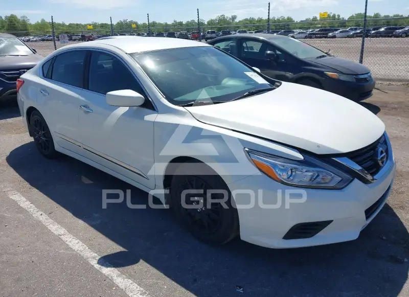 2017 Nissan ALTIMA фото