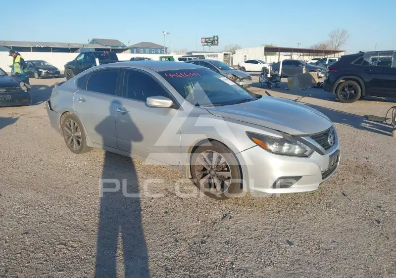 2017 Nissan ALTIMA photo