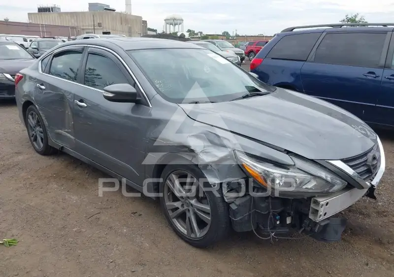 2017 Nissan ALTIMA photo