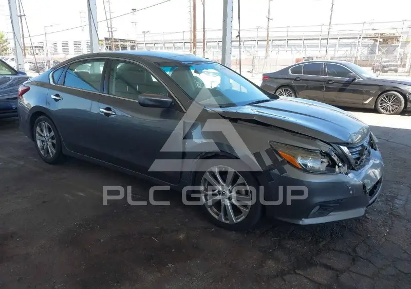 2017 Nissan ALTIMA фото