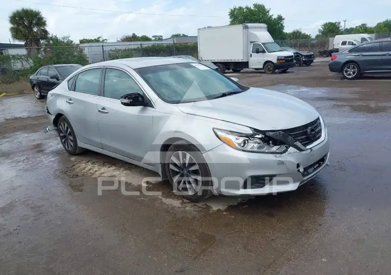 2017 Nissan ALTIMA фото