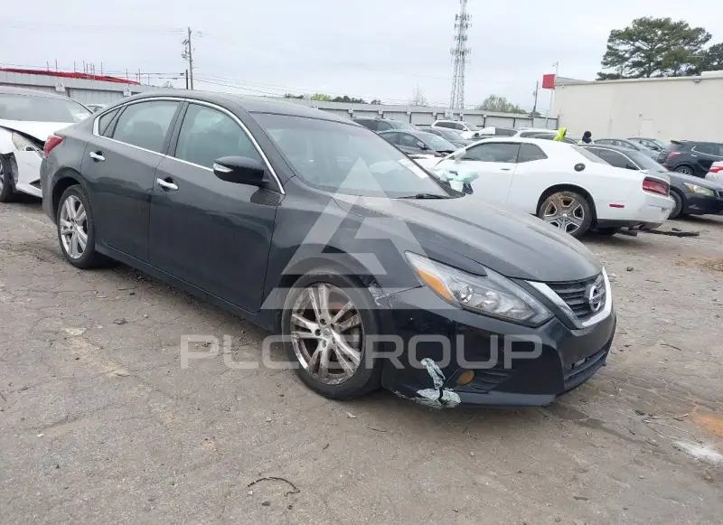 2017 Nissan ALTIMA фото