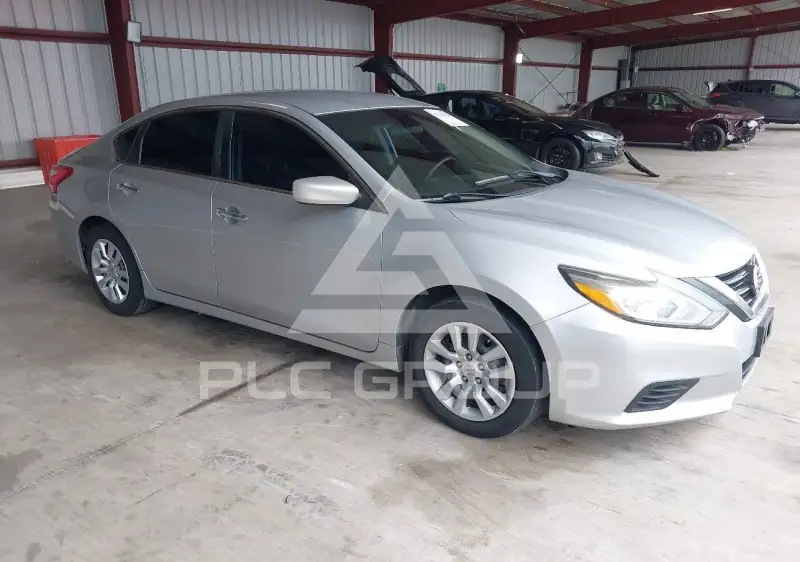 2017 Nissan ALTIMA photo