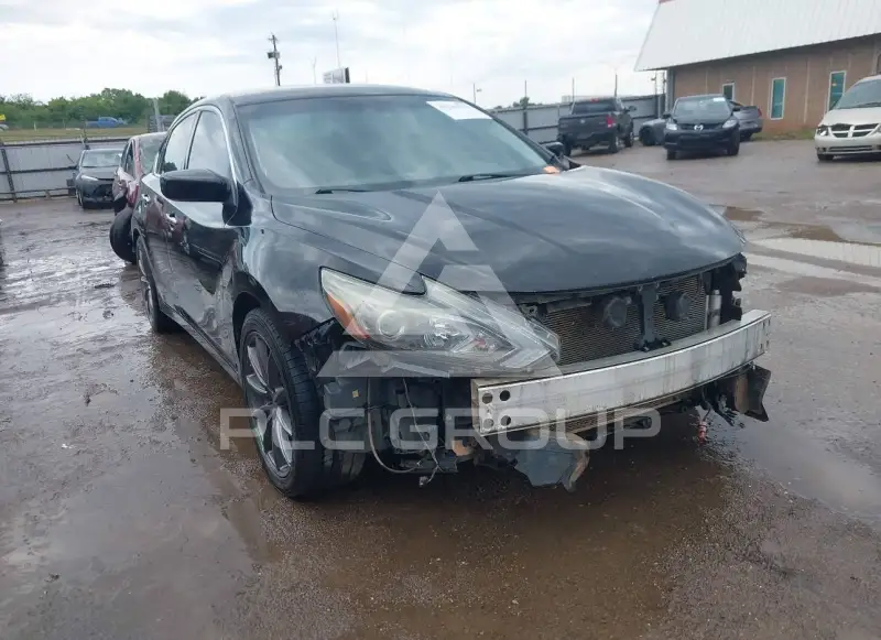 2017 Nissan ALTIMA фото