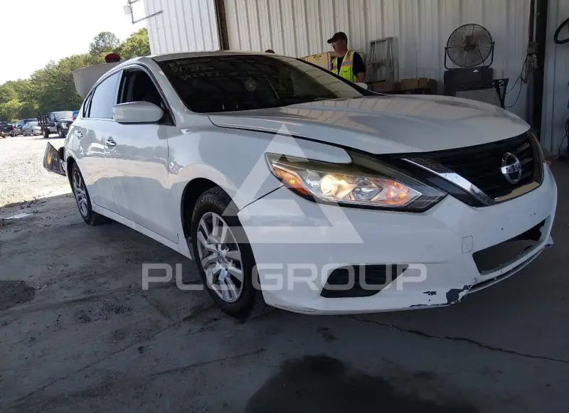 2017 Nissan ALTIMA фото