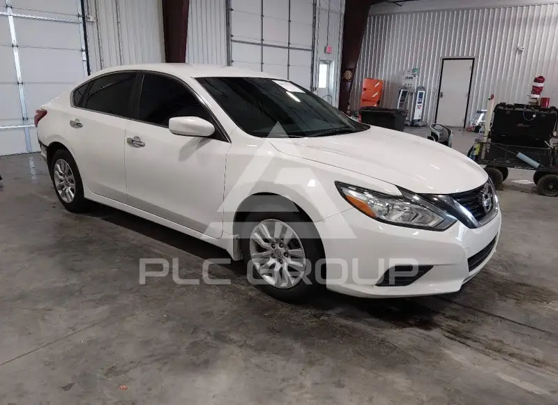 2017 Nissan ALTIMA фото