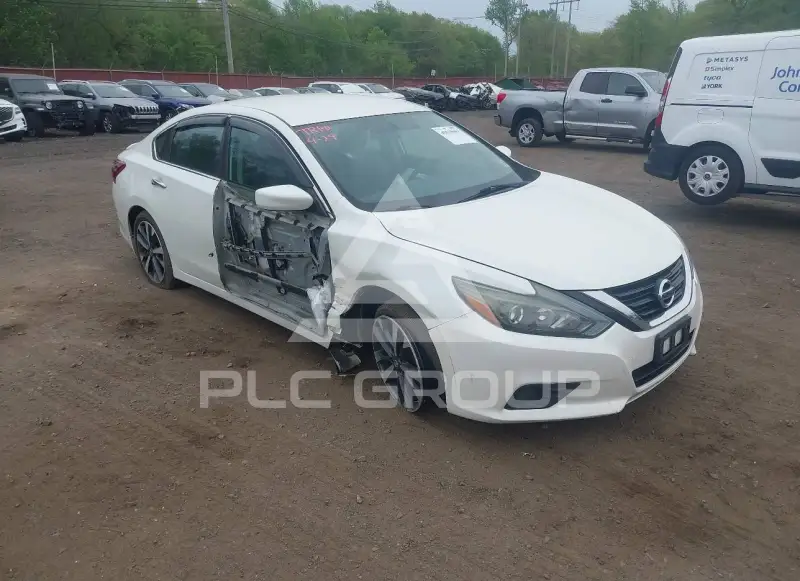 2017 Nissan ALTIMA фото
