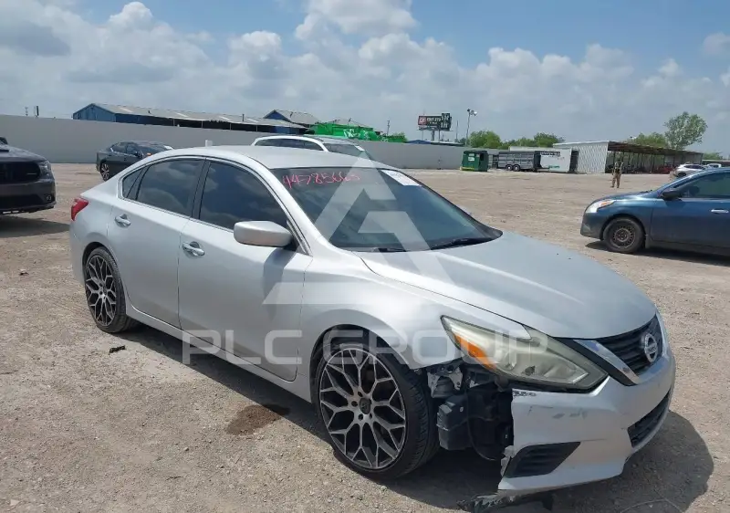2017 Nissan ALTIMA фото