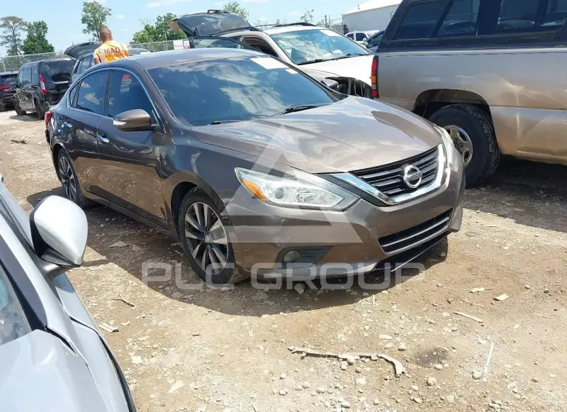 2017 Nissan ALTIMA фото