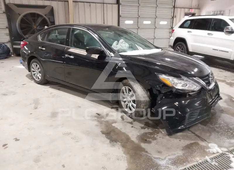2017 Nissan ALTIMA фото