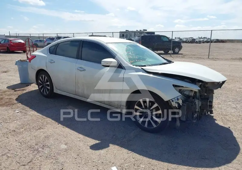 2017 Nissan ALTIMA фото