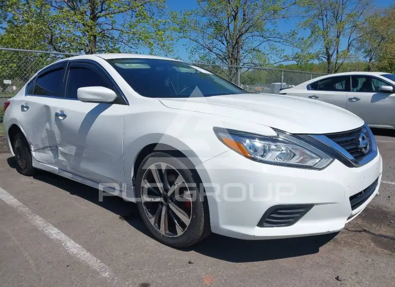 2017 Nissan ALTIMA фото