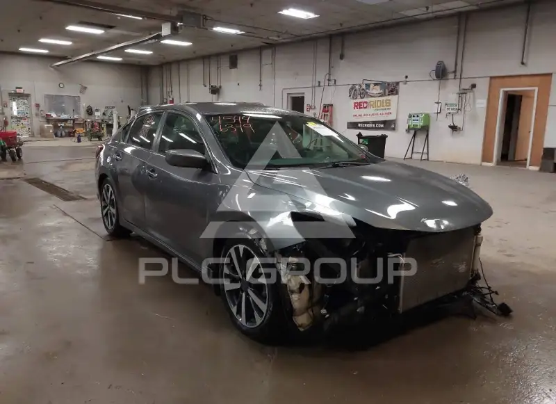 2017 Nissan ALTIMA фото