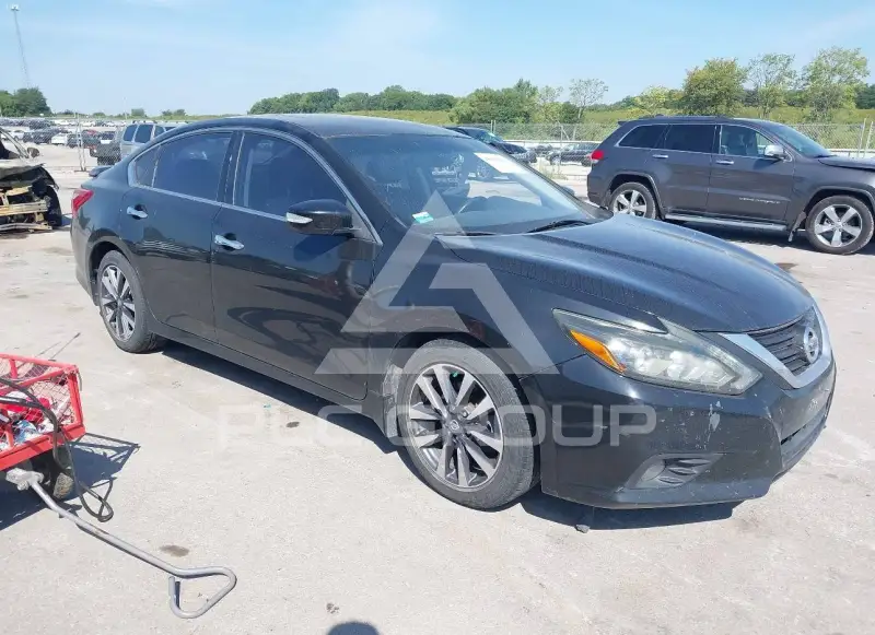 2017 Nissan ALTIMA photo