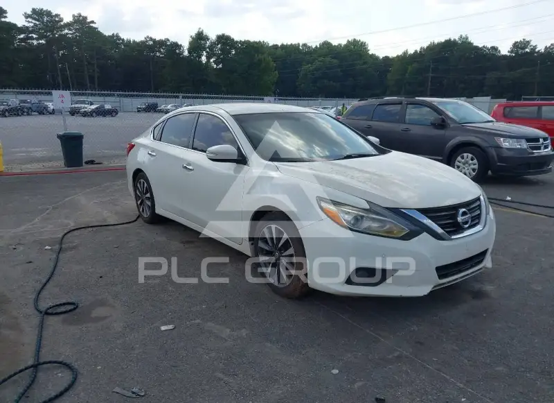 2017 Nissan ALTIMA фото