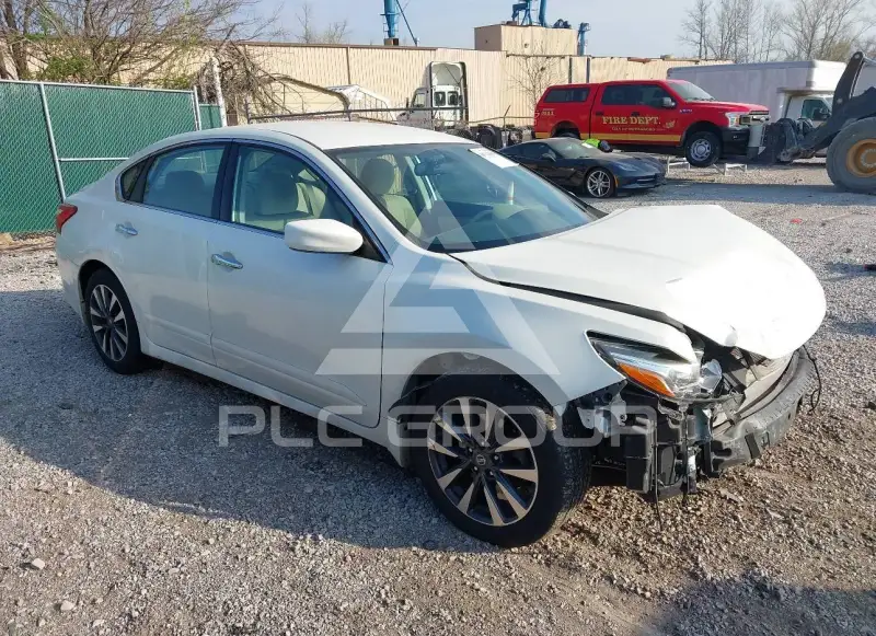 2017 Nissan ALTIMA фото