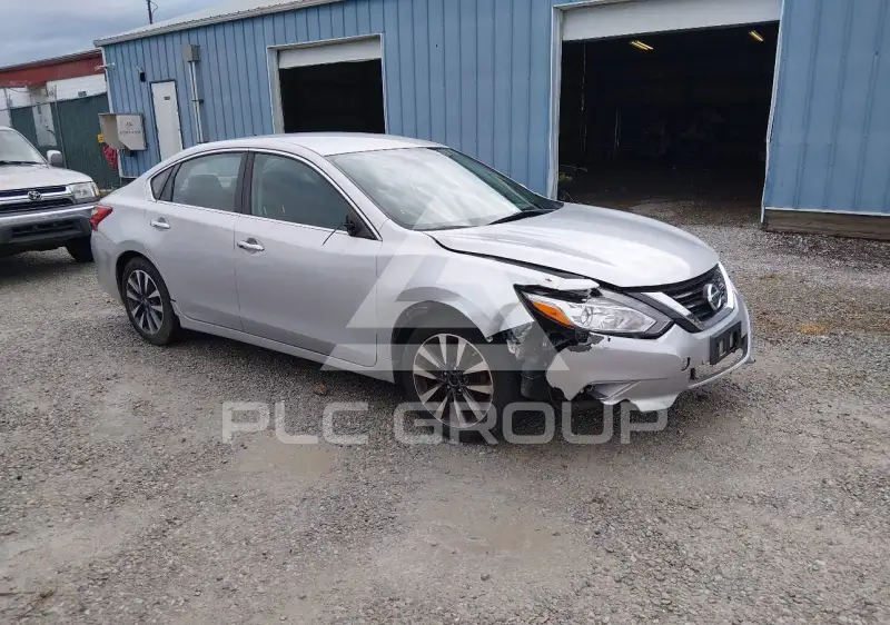 2017 Nissan ALTIMA фото