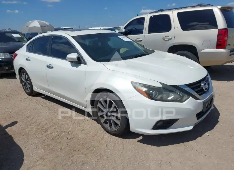 2017 Nissan ALTIMA photo