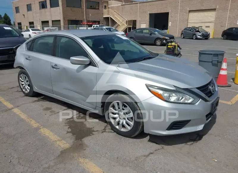 2017 Nissan ALTIMA photo