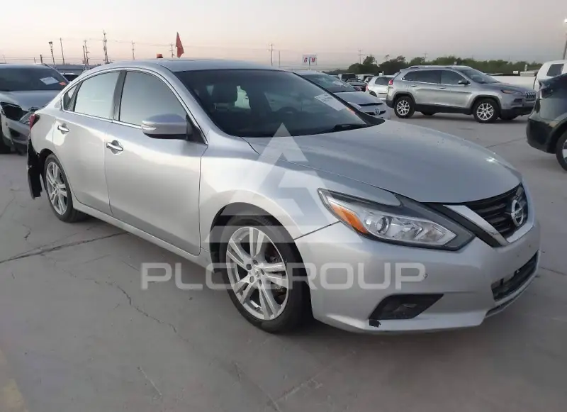 2017 Nissan ALTIMA photo