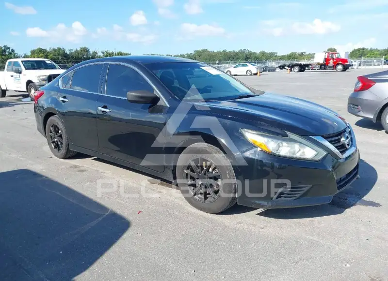 2017 Nissan ALTIMA фото