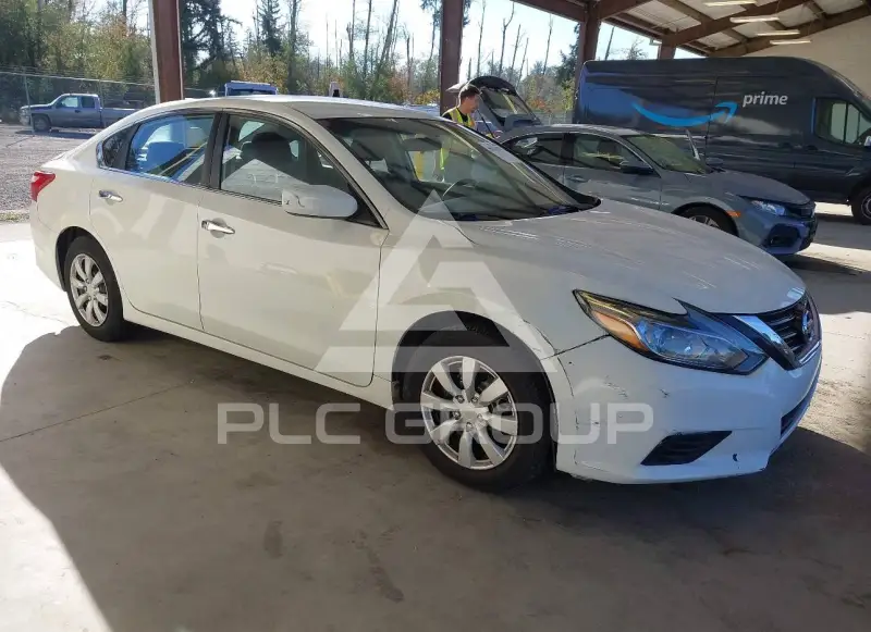 2017 Nissan ALTIMA photo