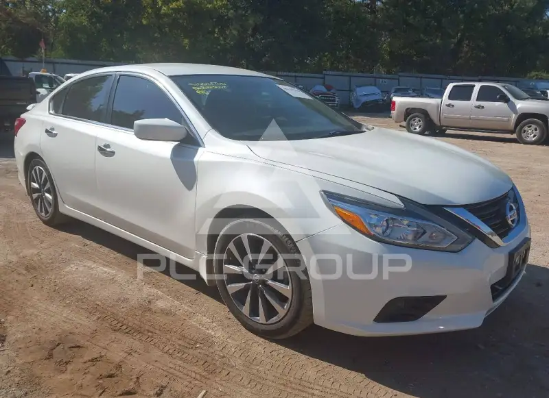 2017 Nissan ALTIMA photo