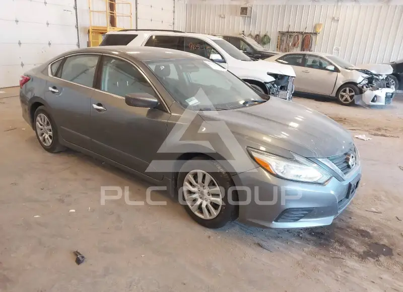 2017 Nissan ALTIMA фото