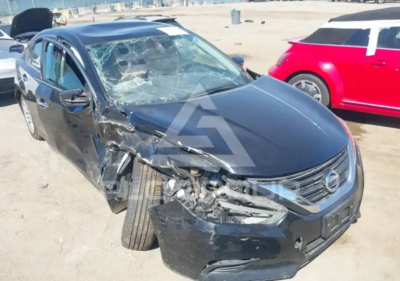 2017 Nissan ALTIMA фото