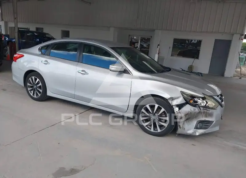 2017 Nissan ALTIMA фото