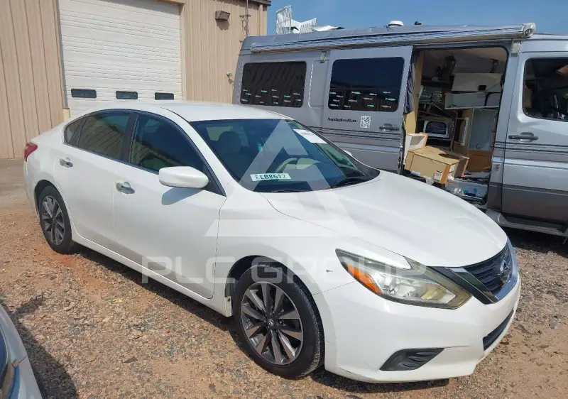 2017 Nissan ALTIMA фото