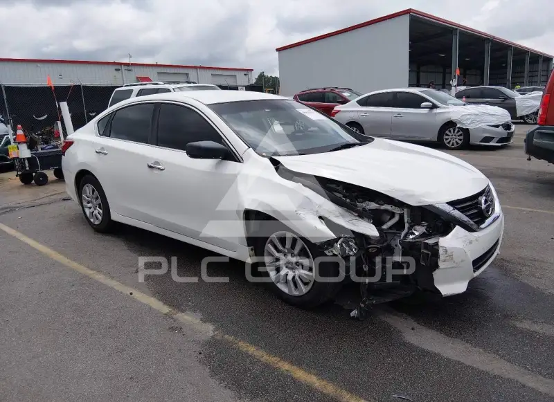 2017 Nissan ALTIMA фото