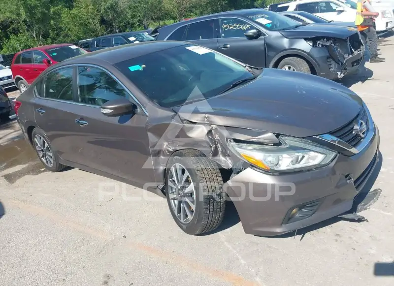 2017 Nissan ALTIMA фото