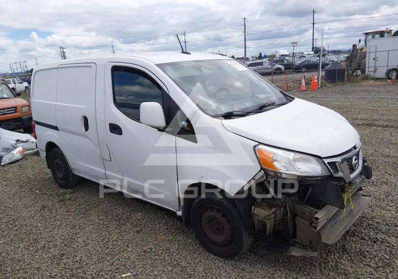 2017 Nissan NV 200 фото