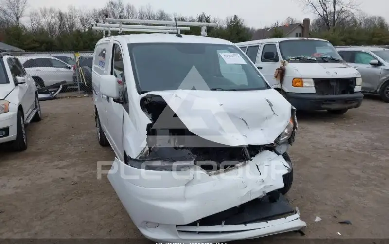2017 Nissan NV 200 photo