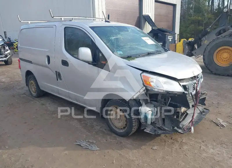 2017 Nissan NV 200 фото