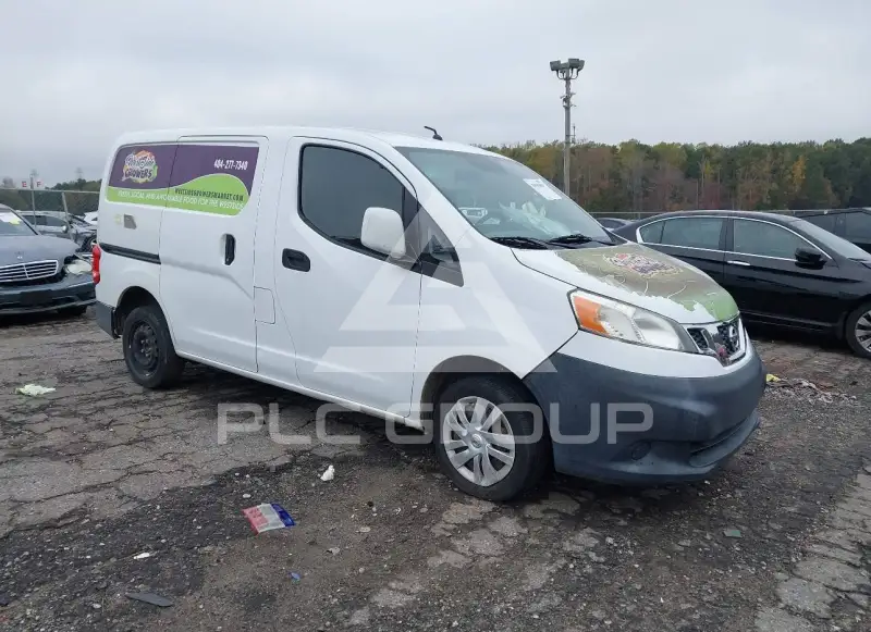 2017 Nissan NV 200 фото