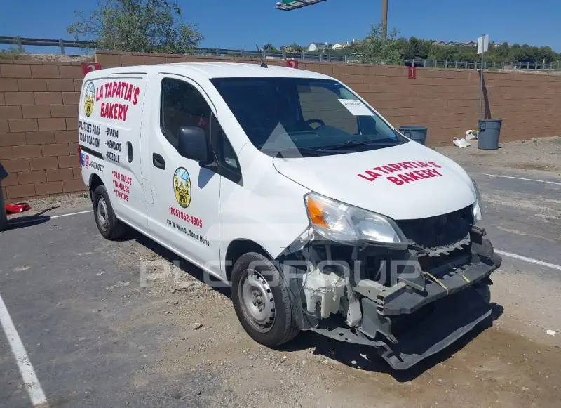 2017 Nissan NV 200 фото